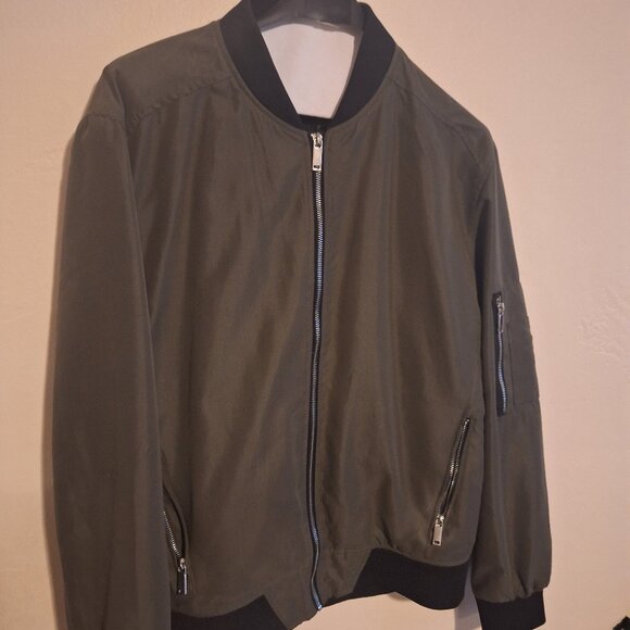 River Island Other - River Island Green Bomber Jacket with Detachable Hood, Size Large